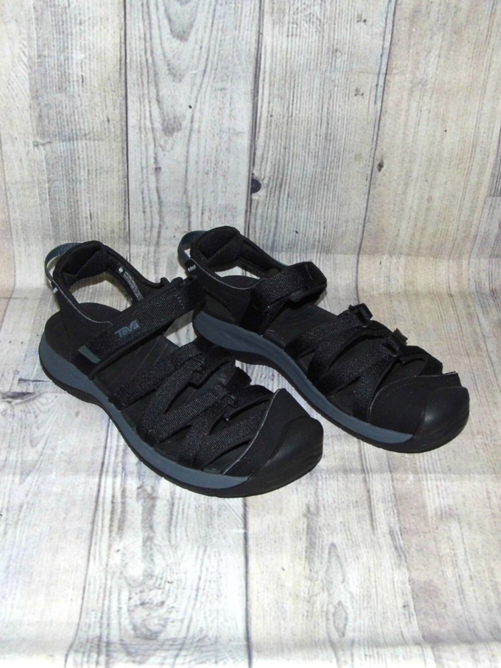 TEVA Tirra Sport Closed Toe Black Sandals Womens Size 9